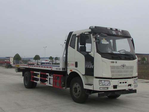 解放CA1160P62K1L2E5Z型一拖二平板清障車