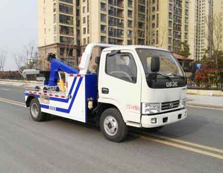 東風藍牌拖吊連體1拖1清障車專威牌HTW5040TQZTE清障車