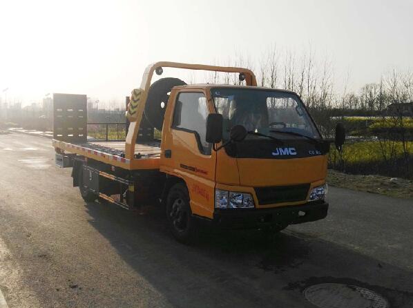 江鈴藍牌一拖二平板清障車專威牌 HTW5040TQZPJ型清障車