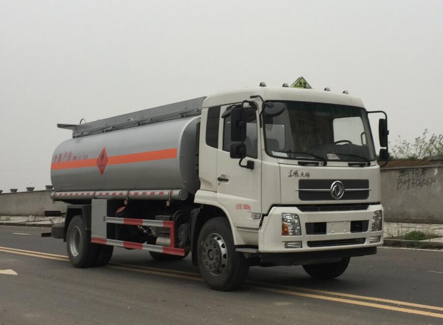 東風(fēng)天錦17.5方加油車