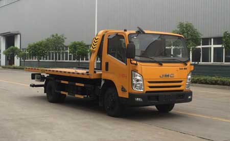 江鈴黃牌1拖2平板清障車專威牌HTW5080TQZPJ型清障車