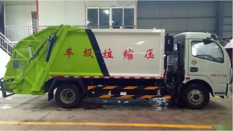 東風多利卡8立方壓縮垃圾車