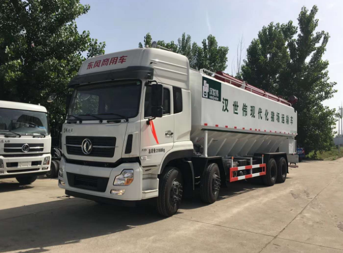 東風(fēng)天龍前四后八散裝飼料運輸車40方